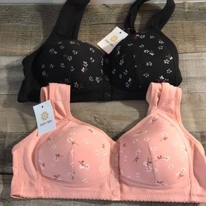 DAISY BRA - 1- pink & 1-black size medium NWT, run small 32 A,B